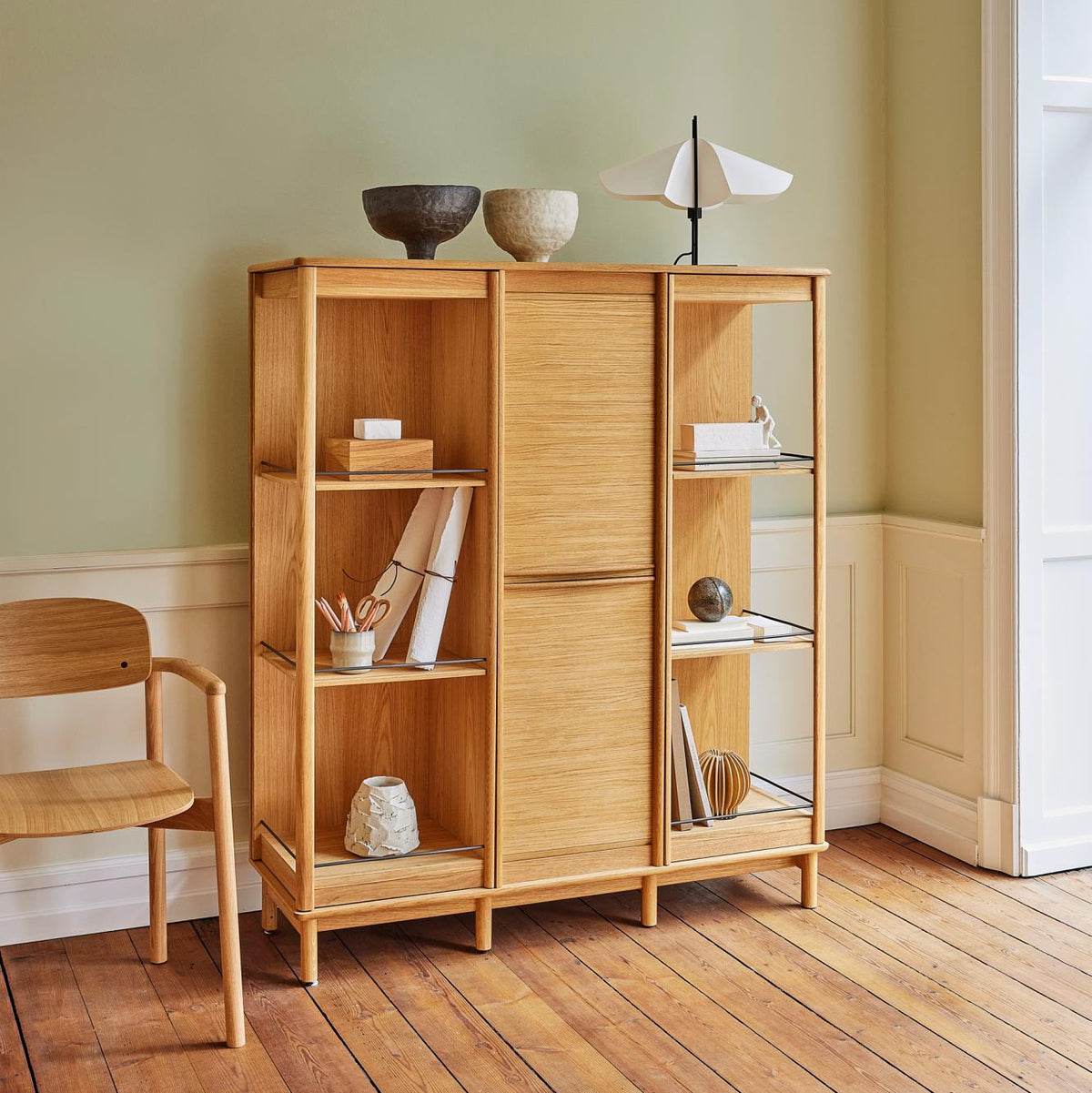 SM546 highboard