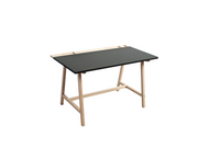 D1 skrivebord
