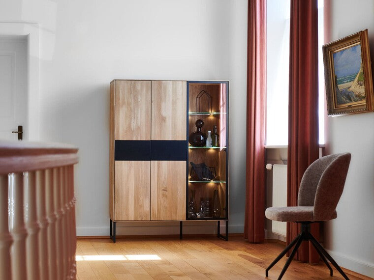 Stirling highboard