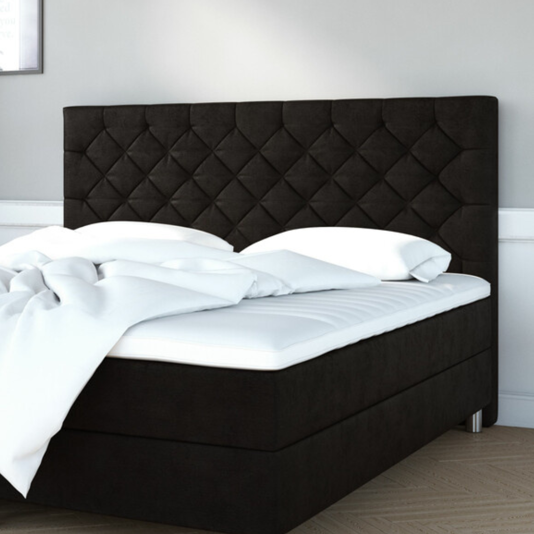 Classic Chesterfield sengegavl