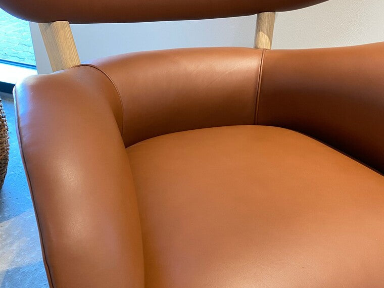 DEMO MODEL - ByLassen My Own Chair lænestol (Nevada læder) - AFHENTNINGSTILBUD