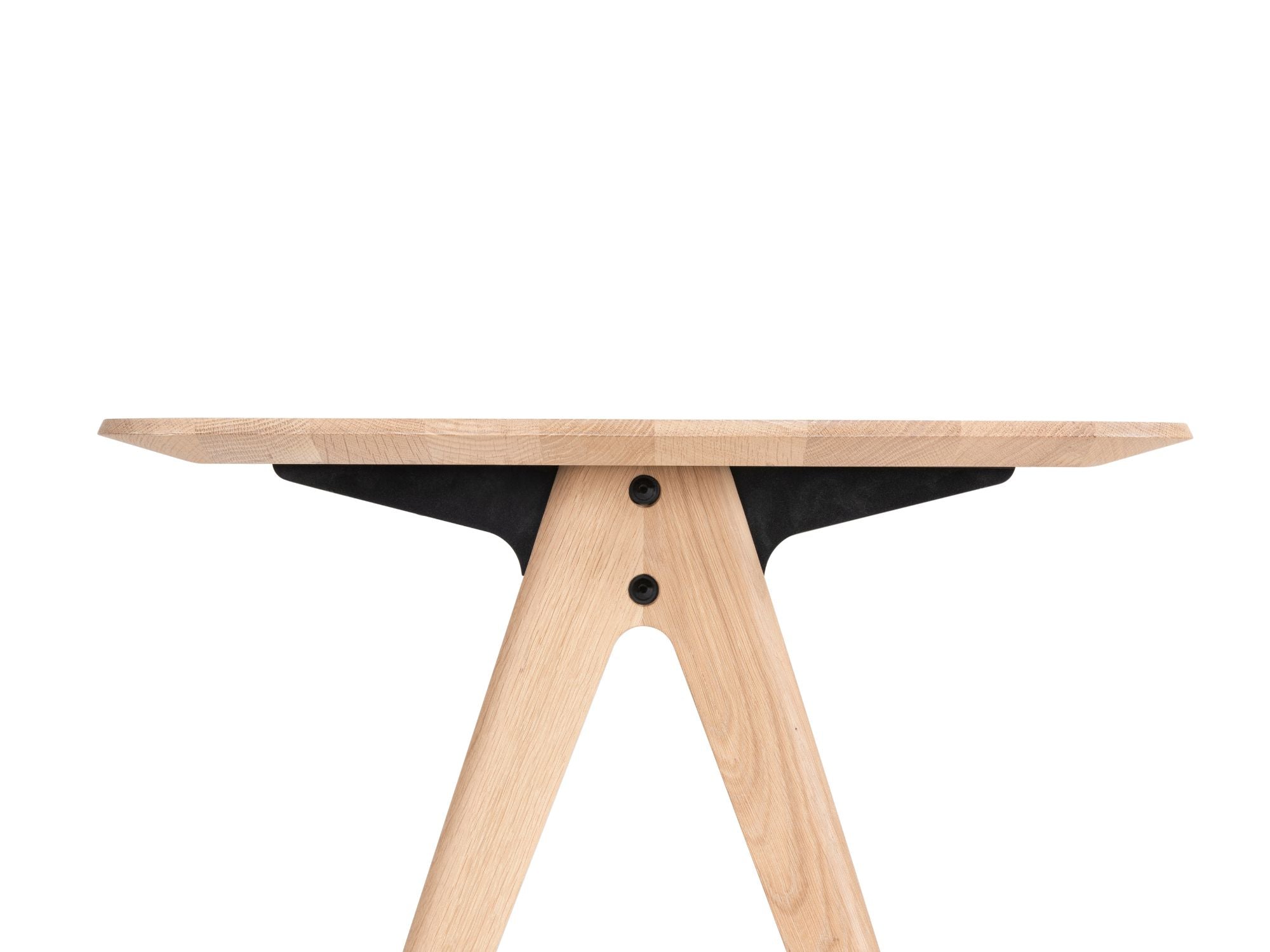 Ava skrivebord