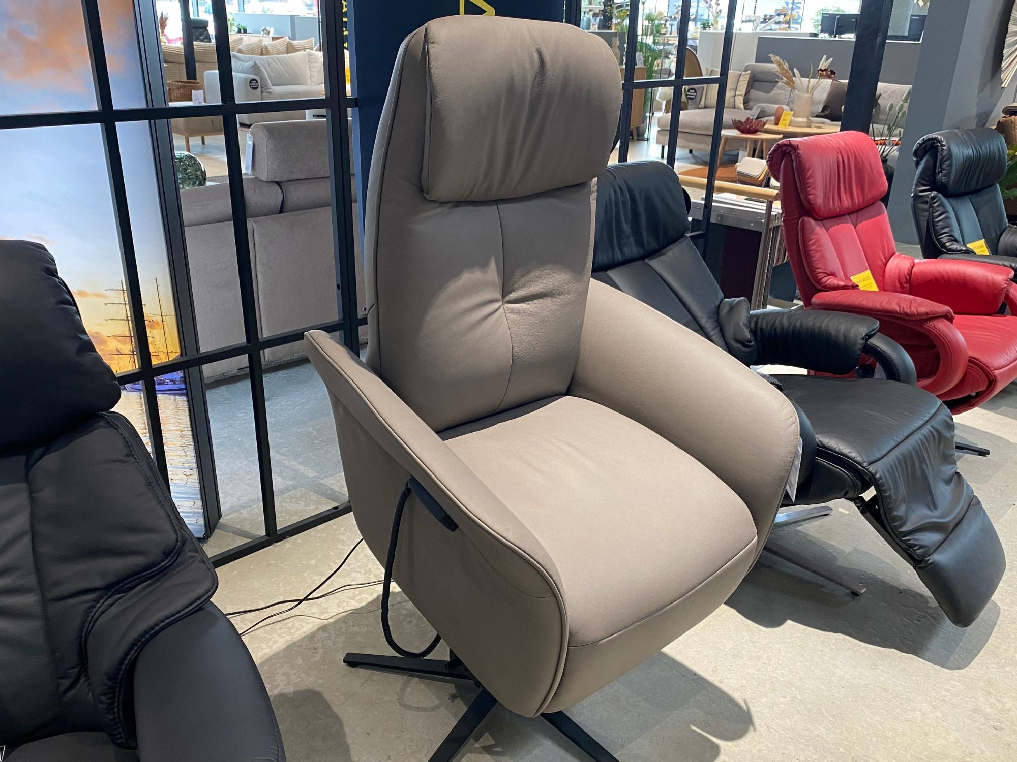 Easyswing 7356 lænestol m. recliner og løftefunktion