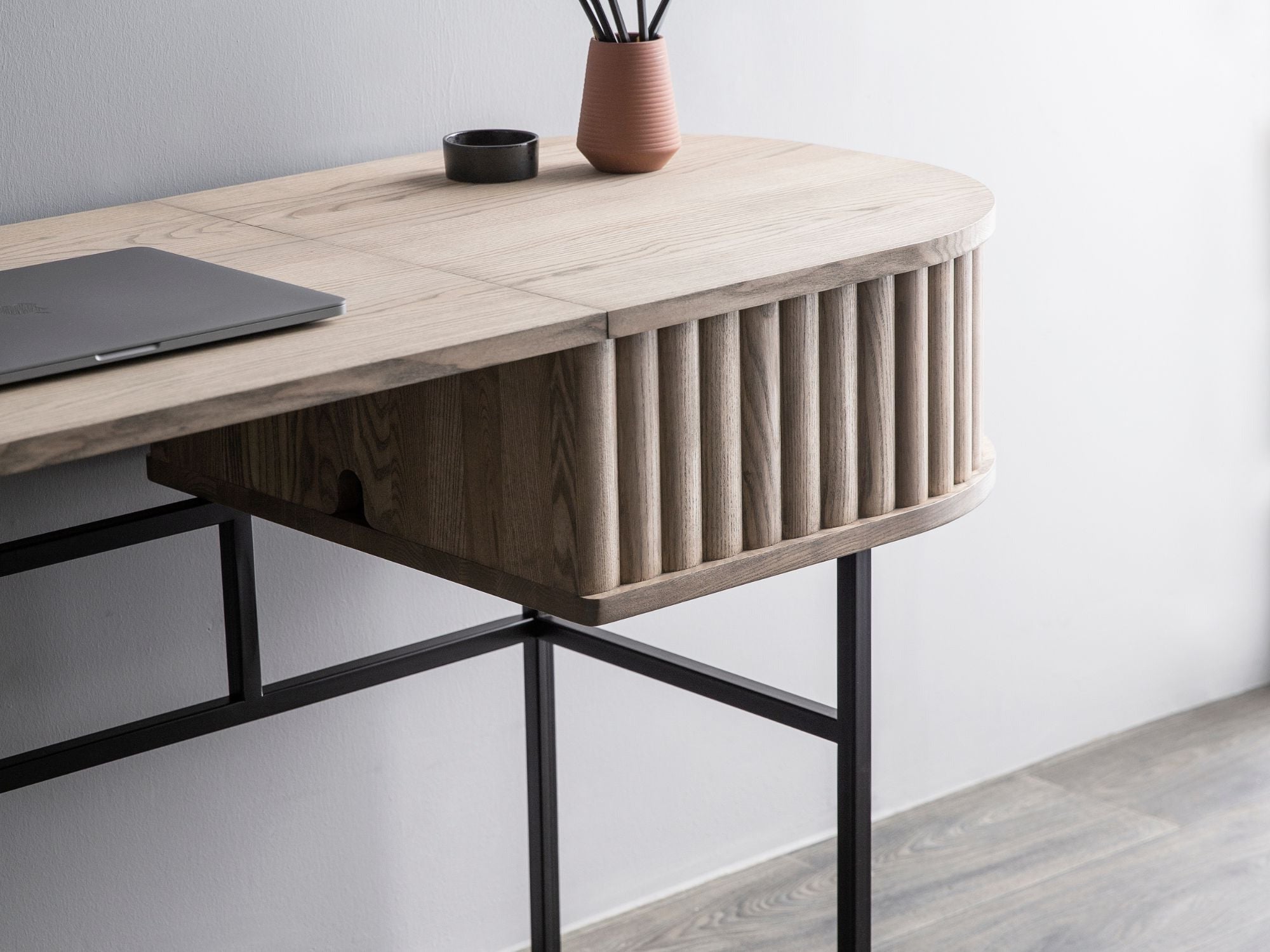 Velvet skrivebord