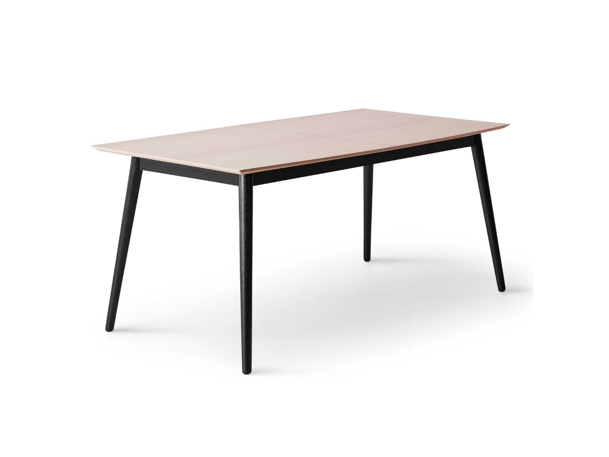 Spisebord m. træ ben (L165 x B90 cm)