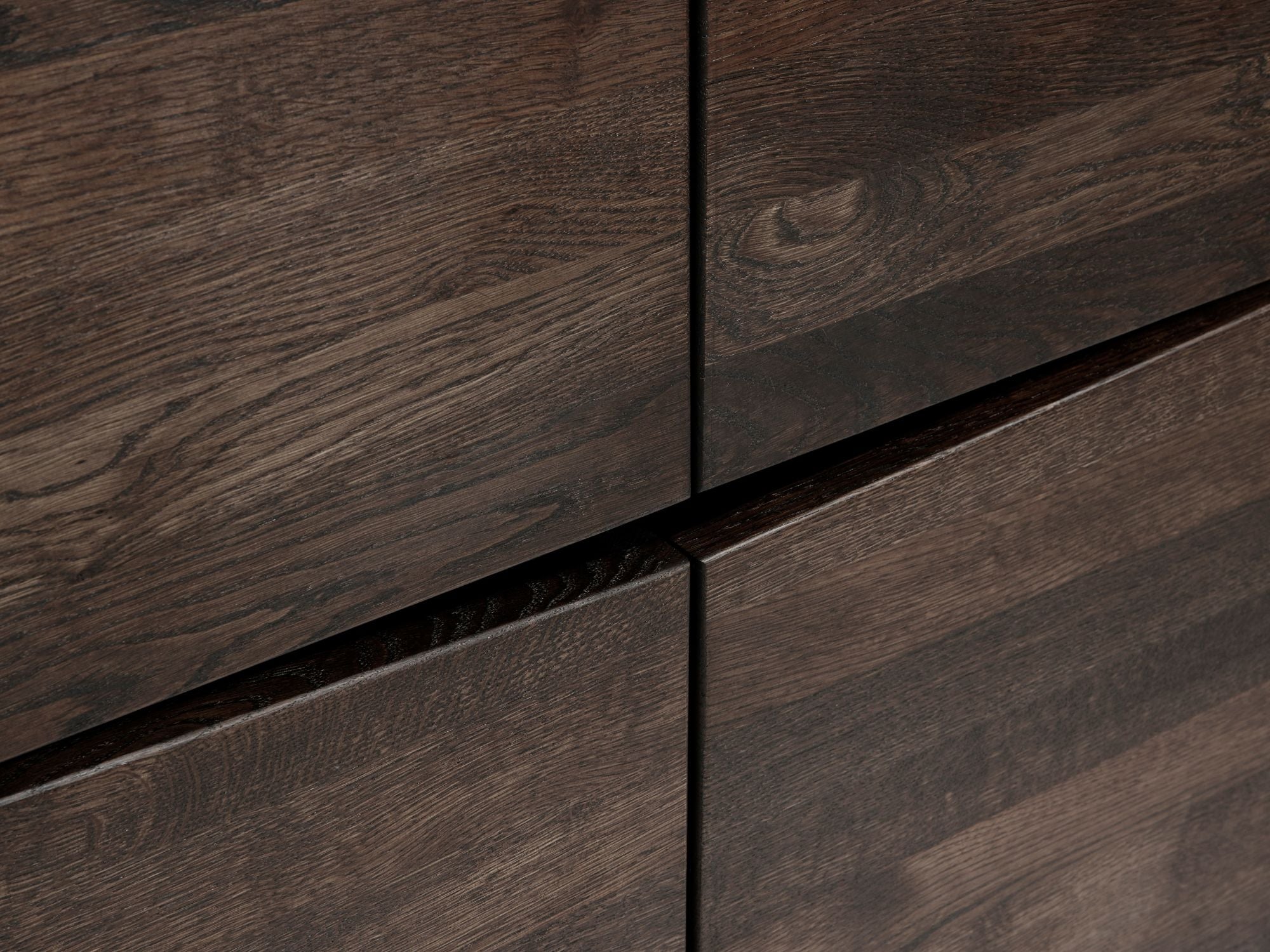 Wing highboard