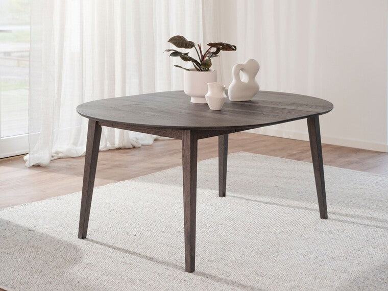 Filippa rundt spisebord