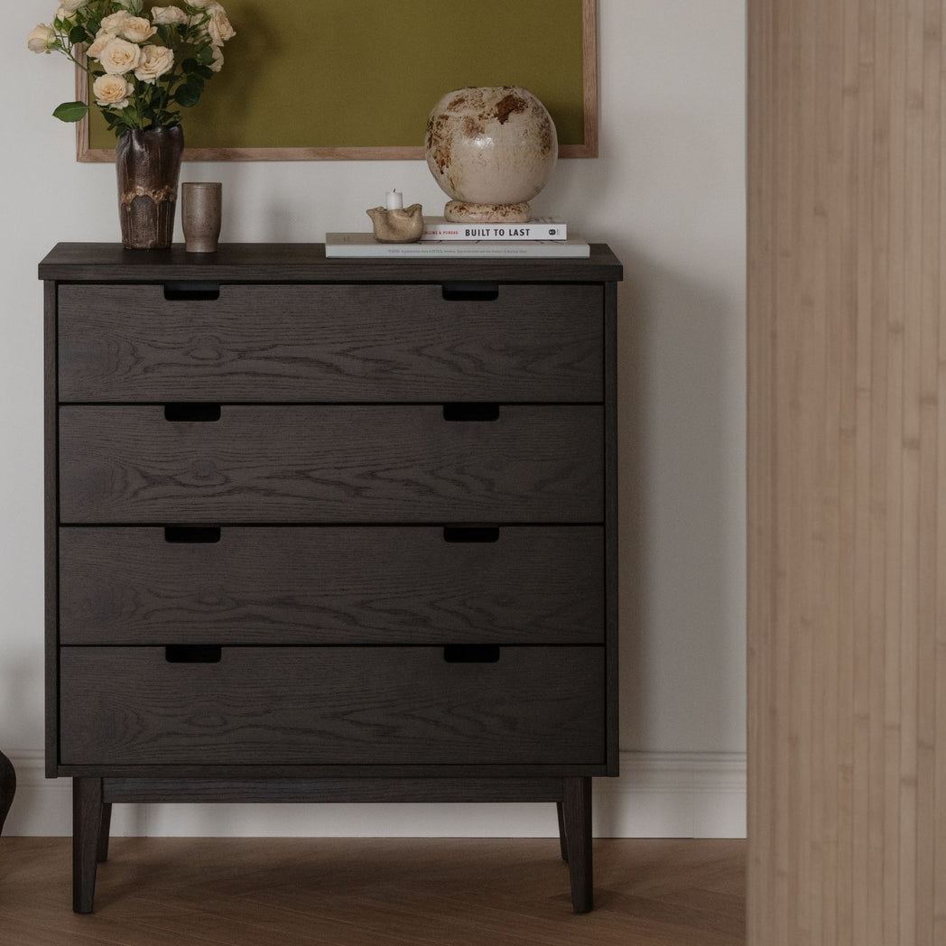 Rowico Garrison kommode B75 cm i brunolieret eg