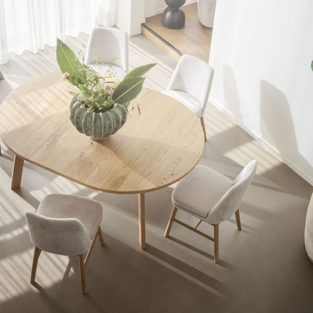 Rowico Glenside rundt spisebord i naturolieret eg