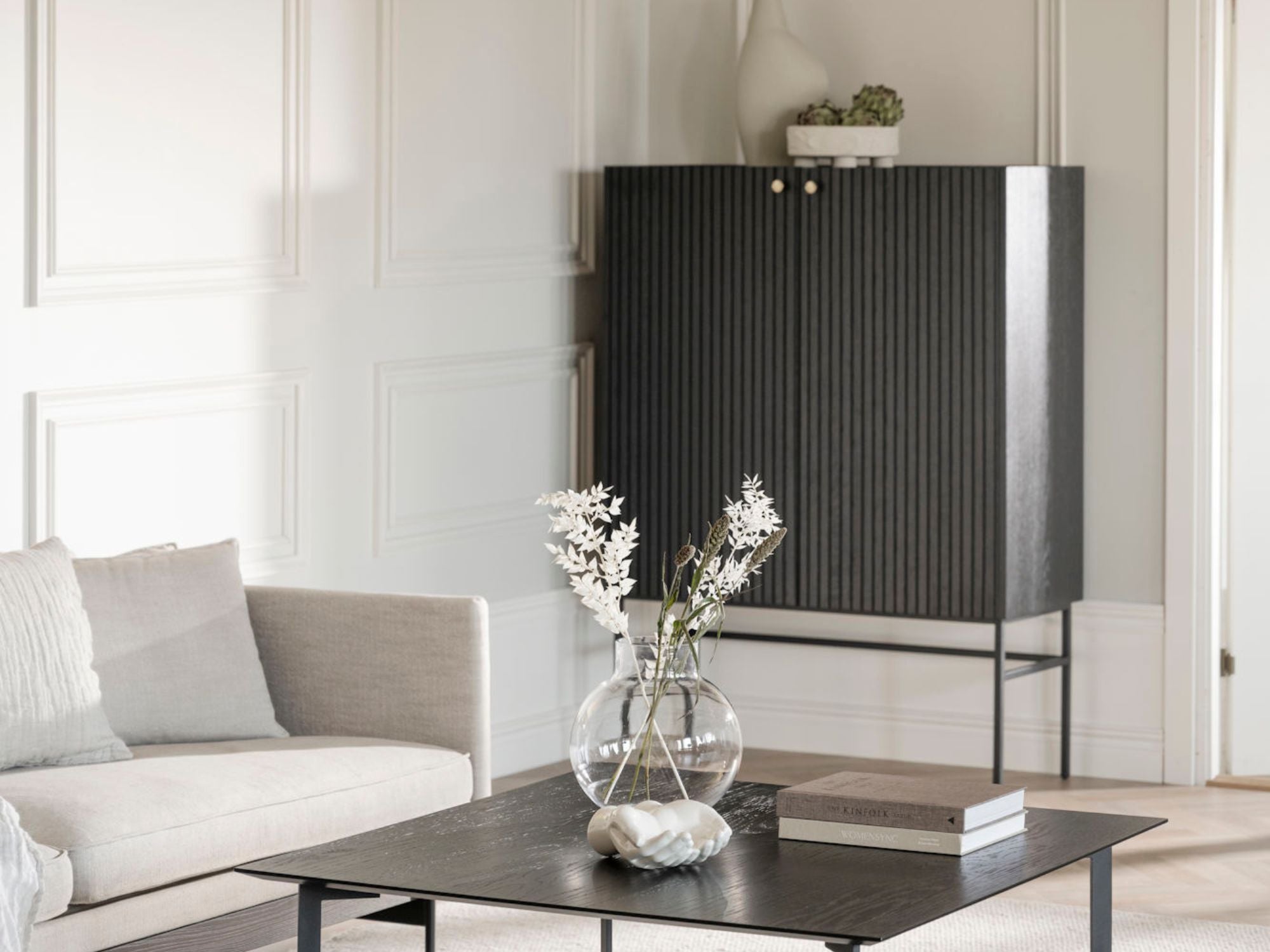 Halifax highboard