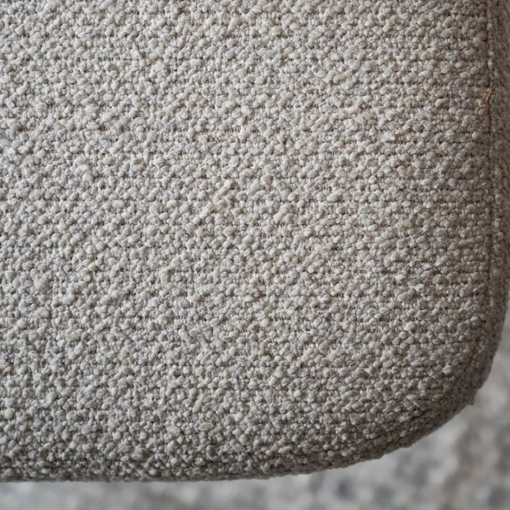Rowico Herbster spisebordsstol i beige stof med sorte metalben