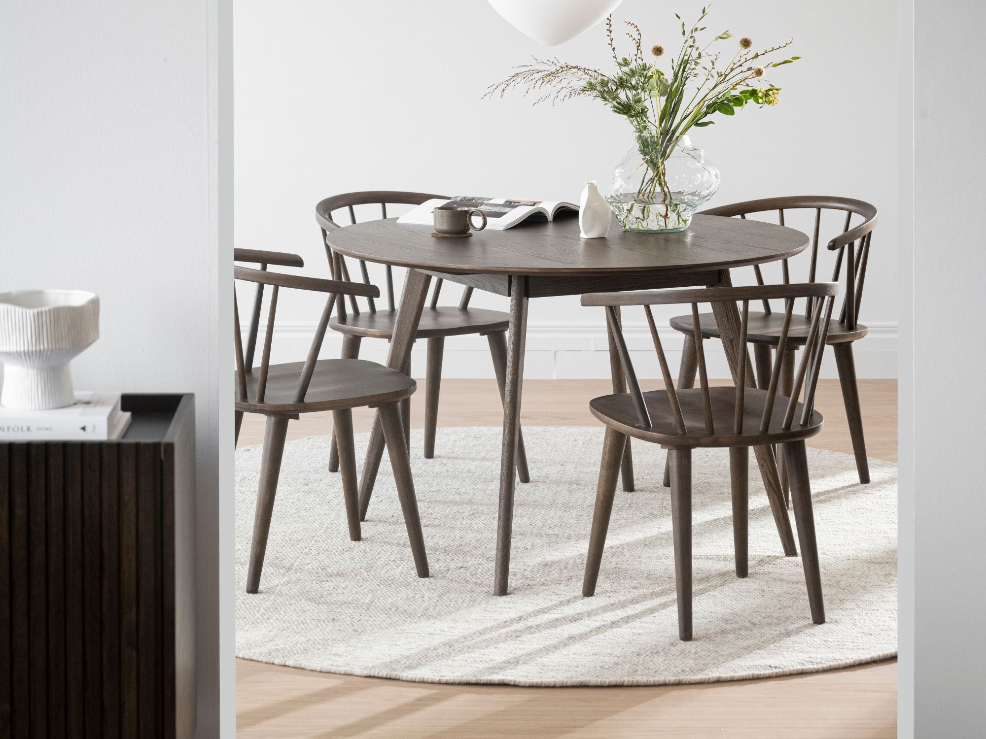 Yumi rundt spisebord