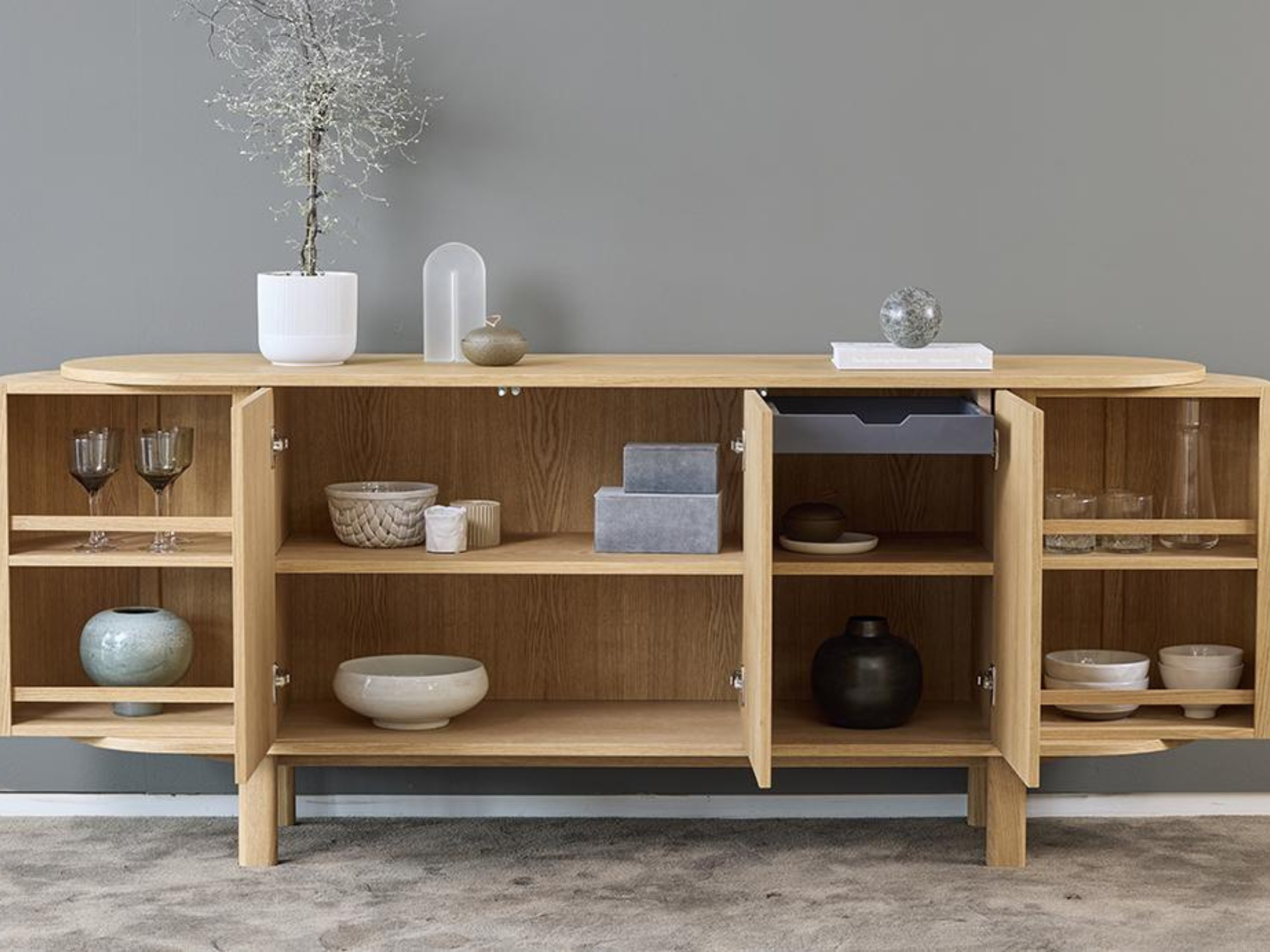SM 543 skænk