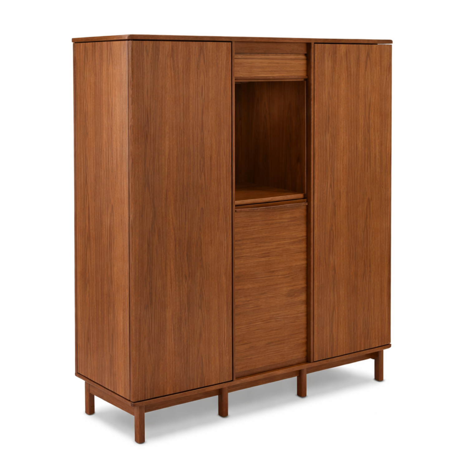 SM546 highboard