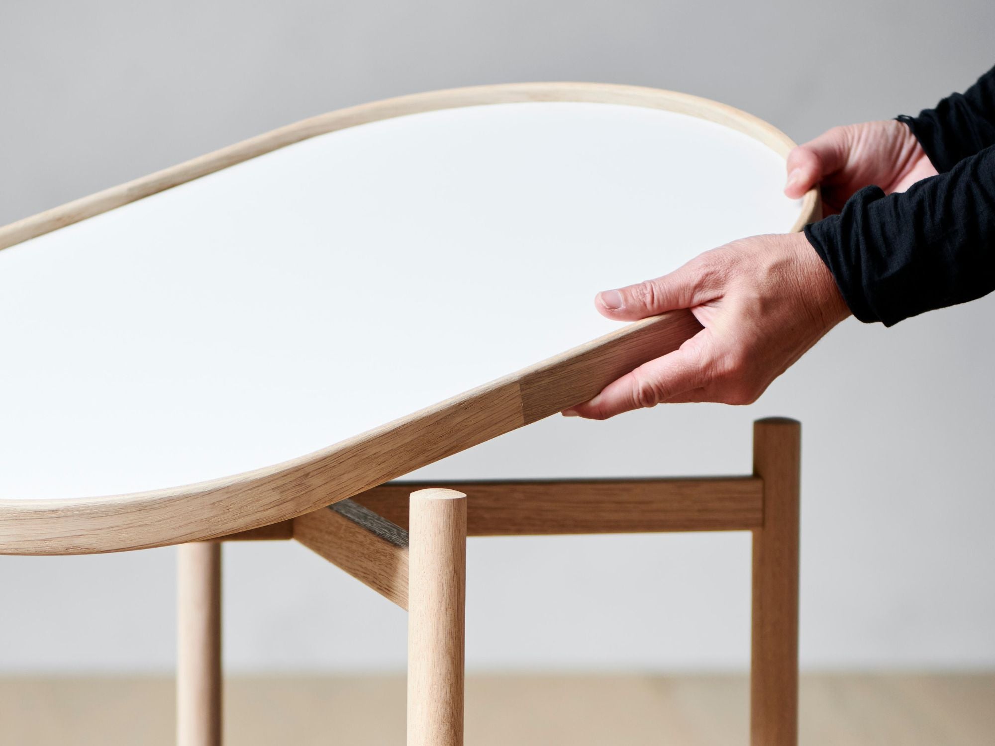 James ovalt bakkebord