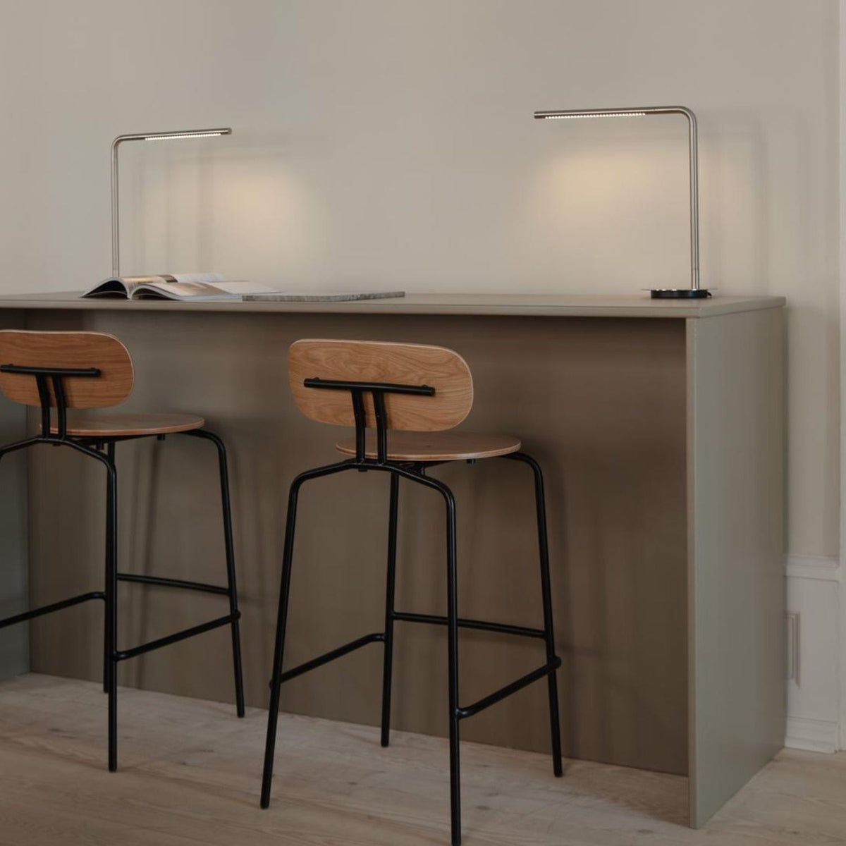 UMAGE Curious barstol – miljøbillede