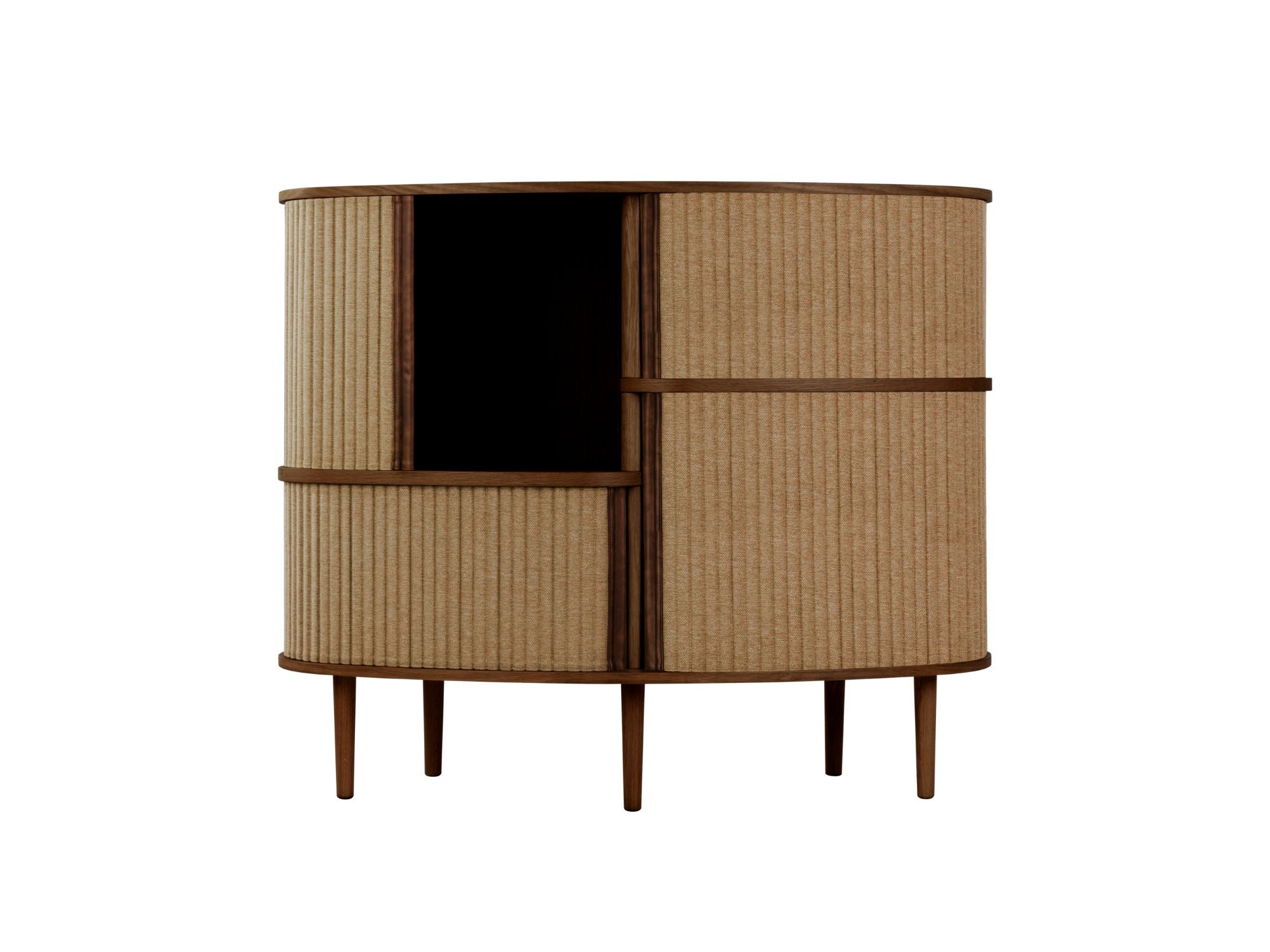 Audacious highboard