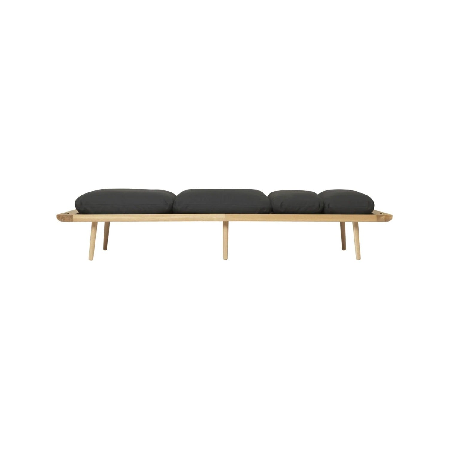 UMAGE Lounge Around daybed – Lakeret eg / Shadow