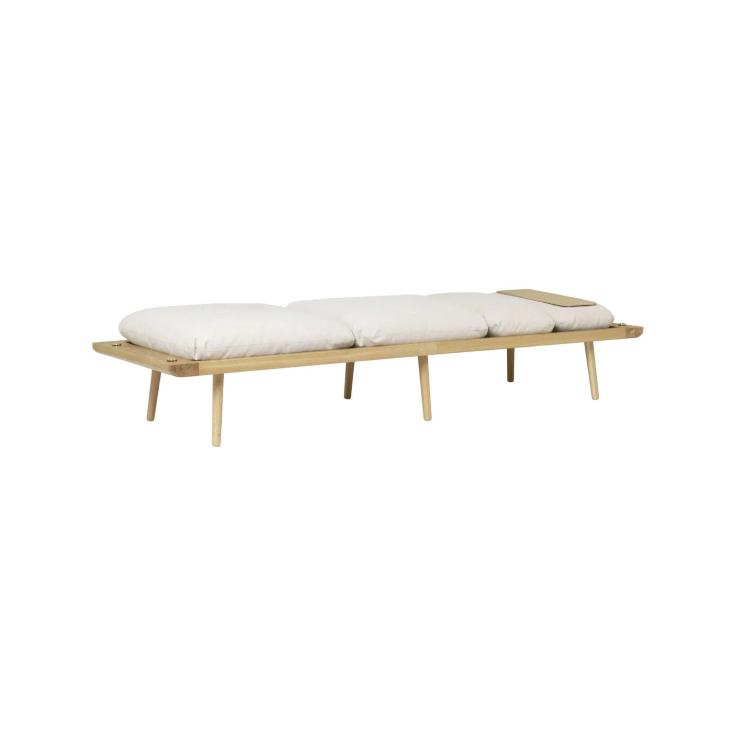 UMAGE Lounge Around daybed – Lakeret eg / White Sands