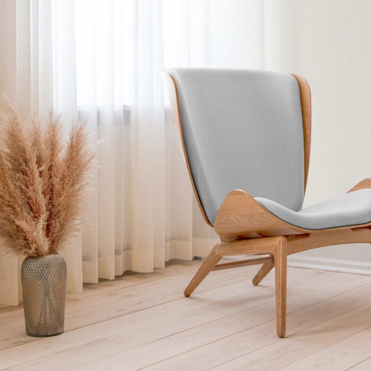 UMAGE The Reader loungestol – miljøbillede