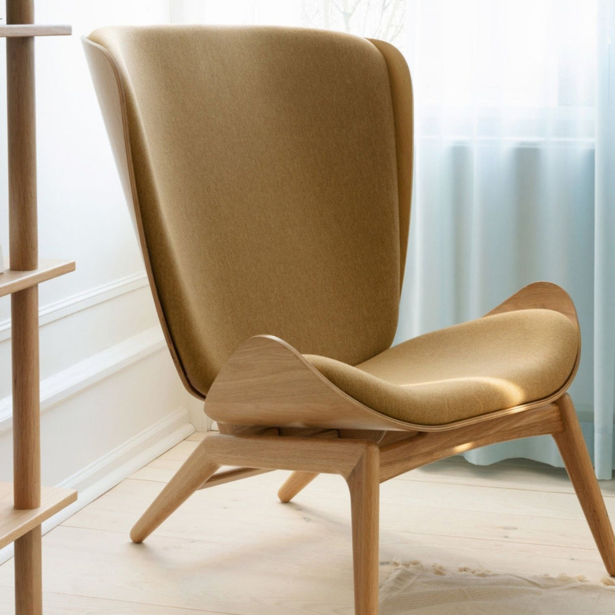 UMAGE The Reader loungestol – miljøbillede