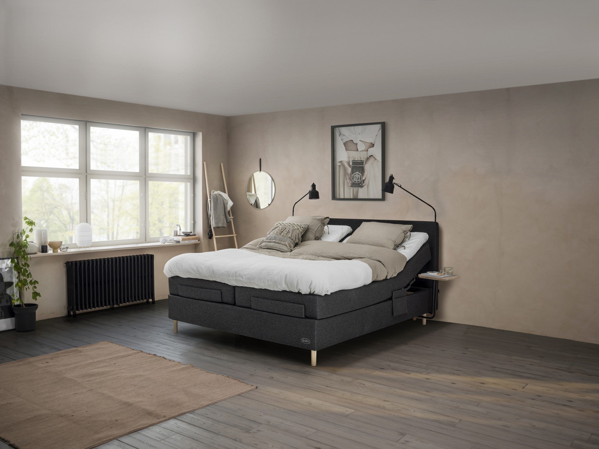 Diplomat Dream elevationsseng m/topmadras inkl. sengeben
