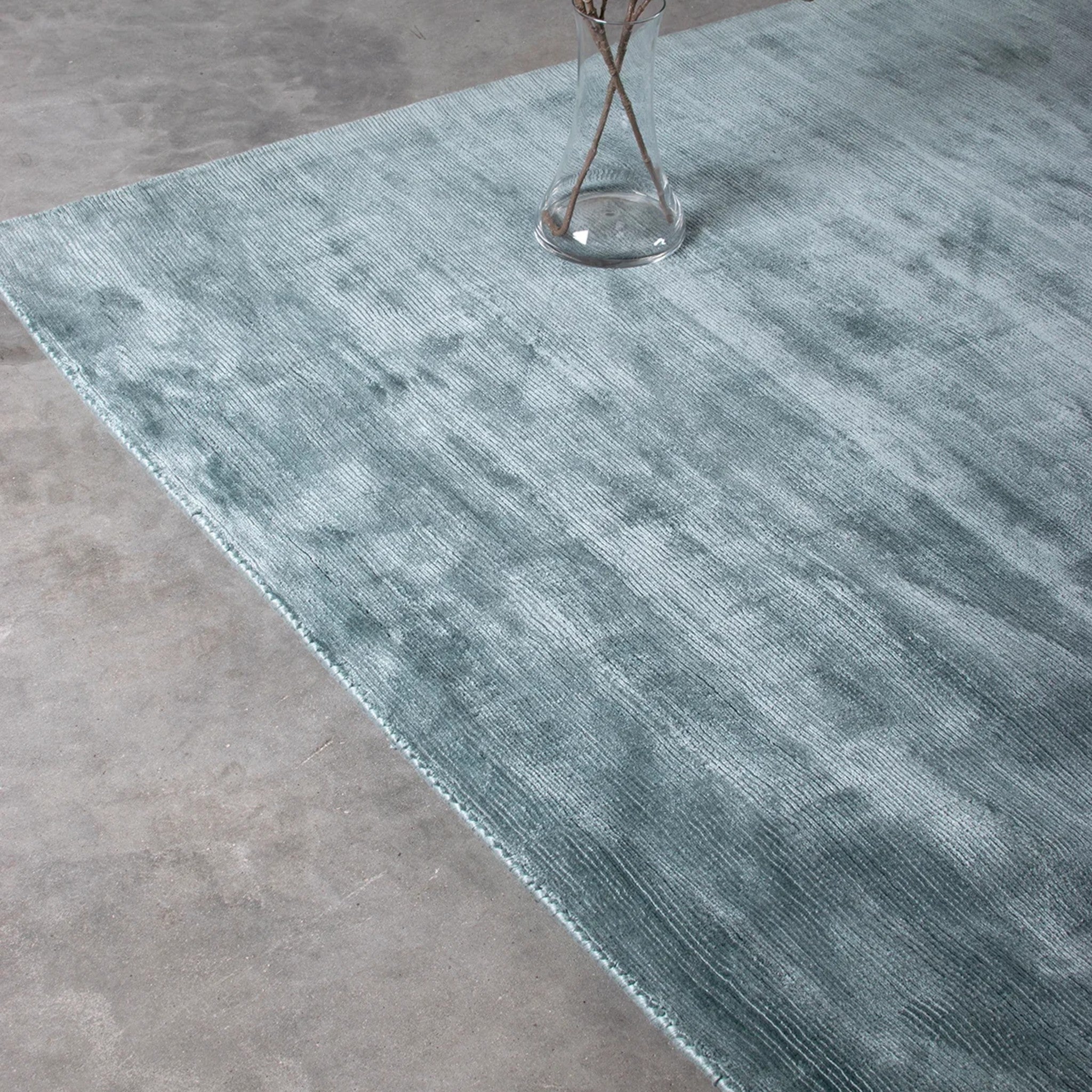 H.C. Tæpper Larvik tæppe i Granite Green – miljøbillede