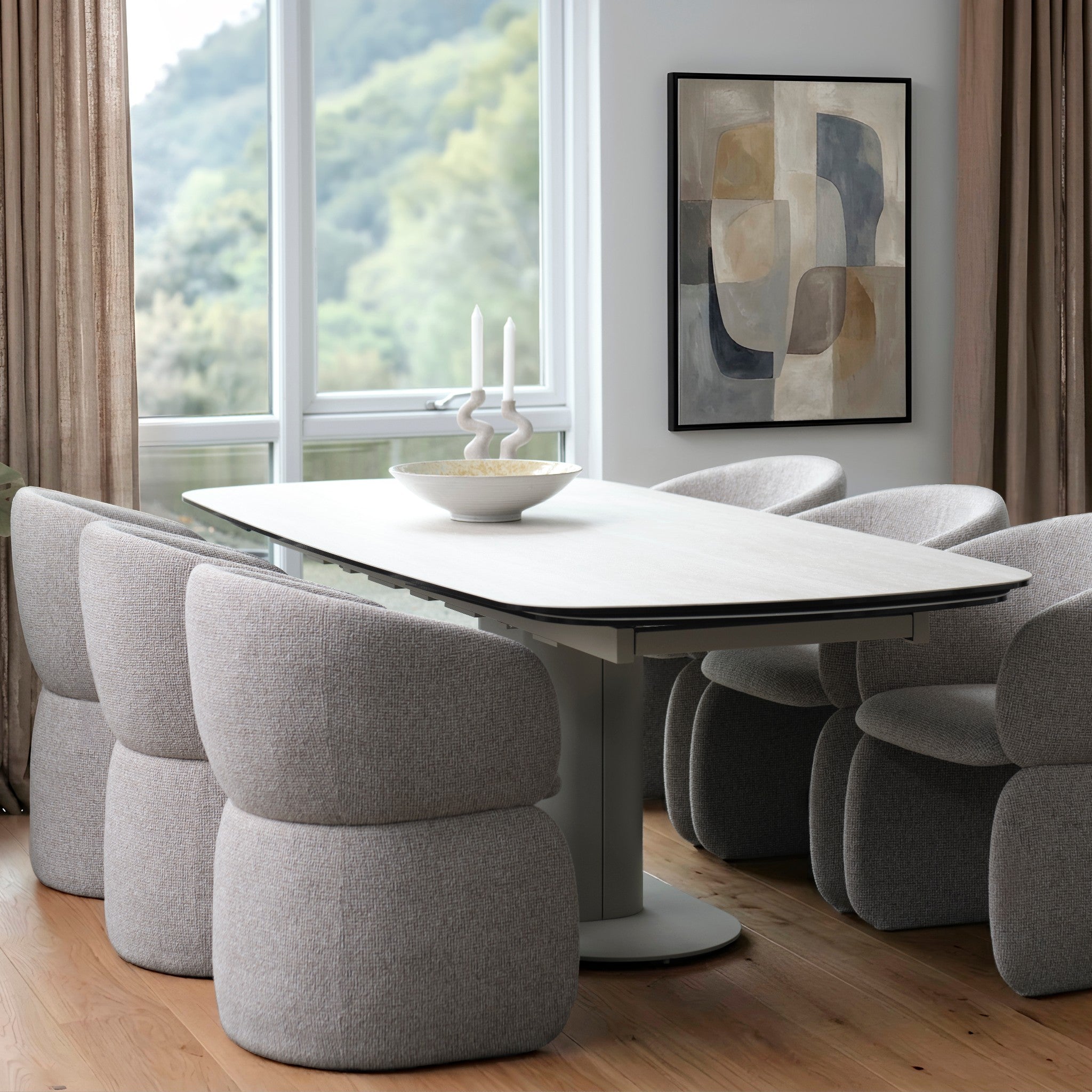 Lexpo Santee spisebord i travertin keramik med stel i beige metal