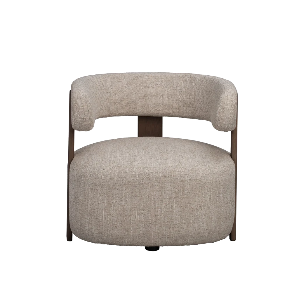 Rowico Jenison loungestol i lys beige stof og brunlakeret eg